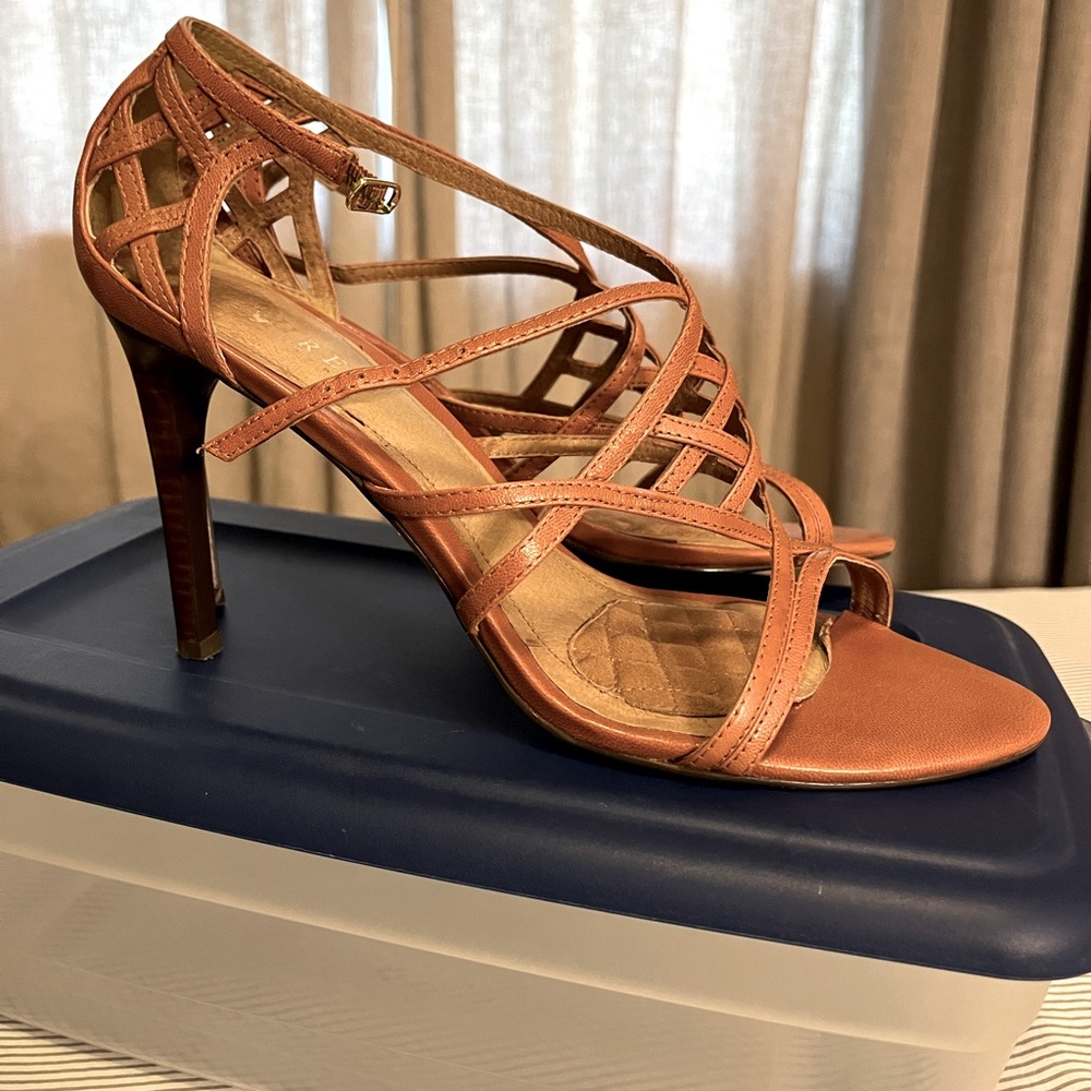 RALPH LAUREN NEW Tan LEATHER Wood Heel Strappy Sandal. Size 10 “Cushion Soft”